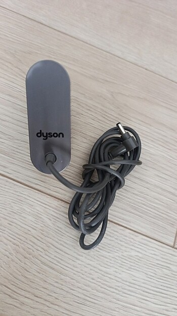 Dyson şarj cihazı 