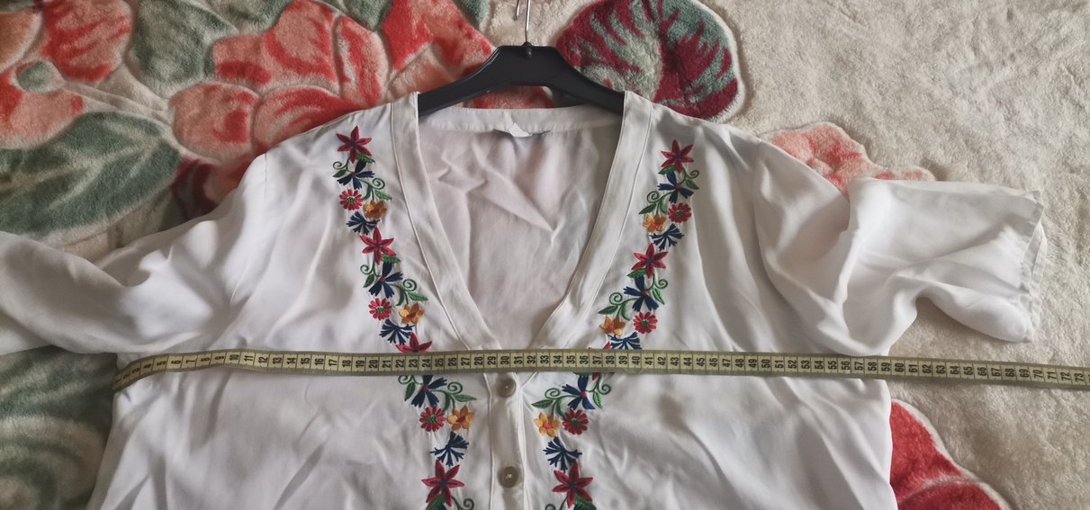 Beyaz nakışlı crop gömlek. - Görsel 4