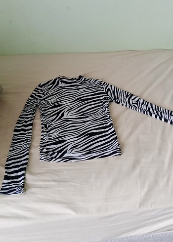 Zebra Desenli Uzun Kollu Balıkçı Yaka Bluz
