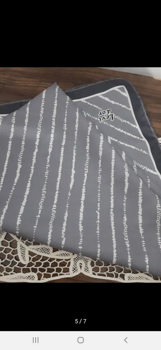 Yüzde yüz ipek eşarp LEVİDOR - Görsel 3