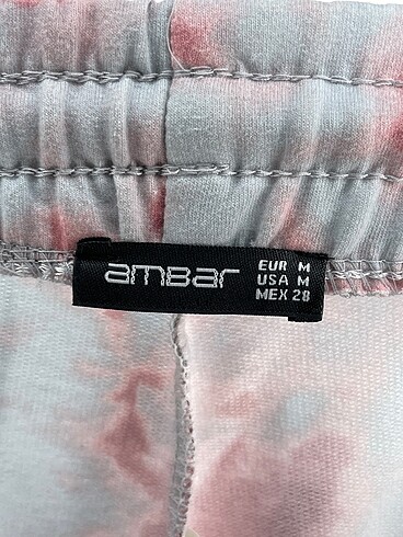 m Beden çeşitli Renk PreLoved Mini Şort %70 İndirimli.