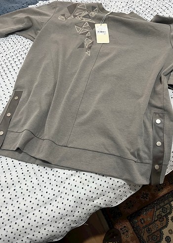 Gri Kadın Düğmeli Uzun Kollu Sweatshirt tunik - Görsel 3