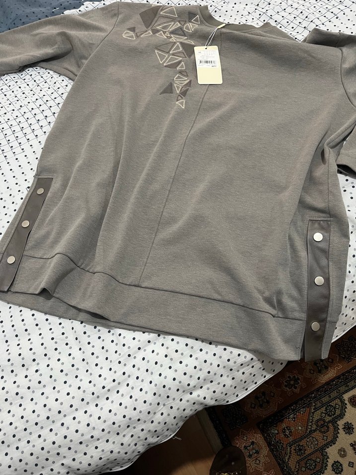 Gri Kadın Düğmeli Uzun Kollu Sweatshirt tunik - Görsel 3