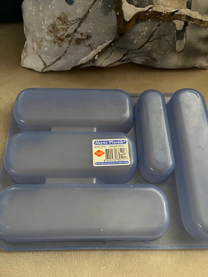 Mavi ve Gri Çatal Kaşık Düzenleyici - Görsel 2