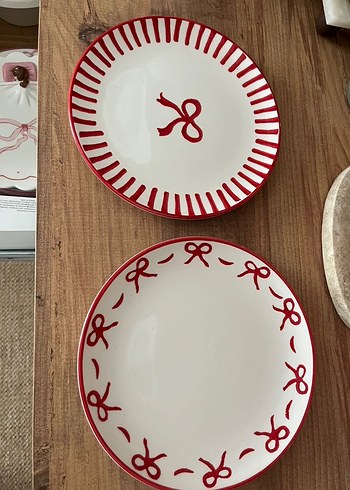 2 adet fiyonk serisi Kırmızı Desenli Servis Tabağı - Görsel 2