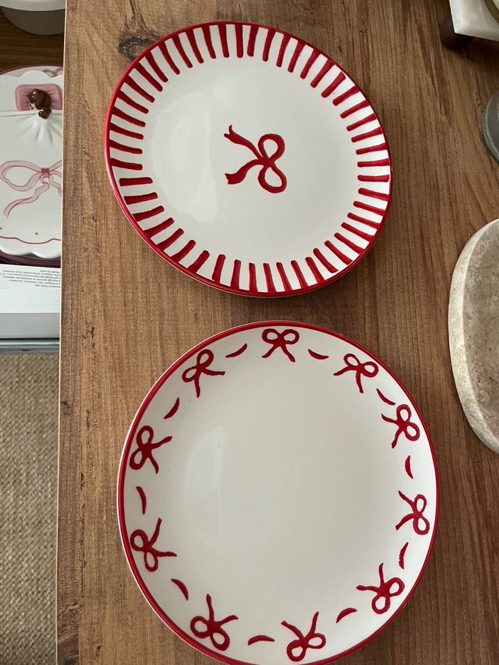 2 adet fiyonk serisi Kırmızı Desenli Servis Tabağı - Görsel 2