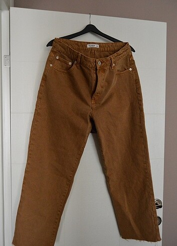 42 Beden Pull and bear kot pantolon