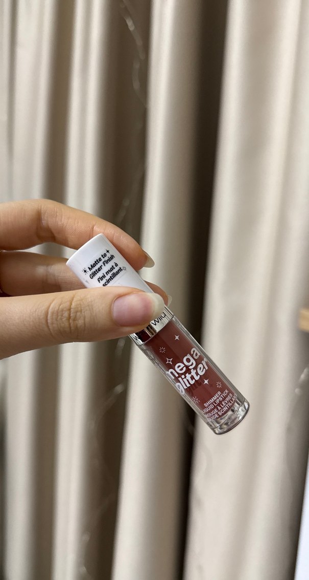 Wet n Wild Mega Glitter Parlak ruj - Görsel 2