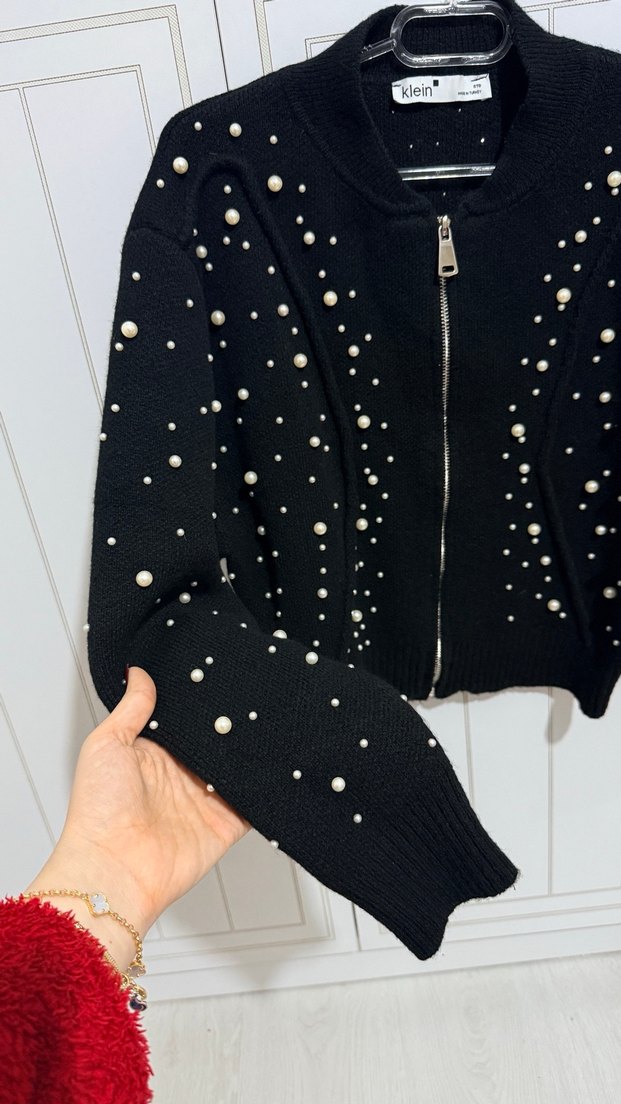 İnci Detaylı Siyah Fermuarlı Kazak - Görsel 3