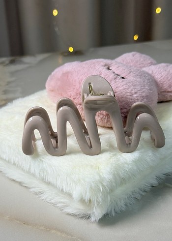 Modern Dalgalı Saç Tokası - Görsel 4