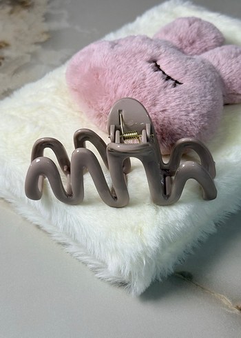 Modern Dalgalı Saç Tokası - Görsel 2