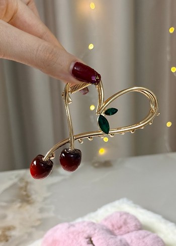 Kiraz Detaylı Kadın Saç Tokası - Görsel 3