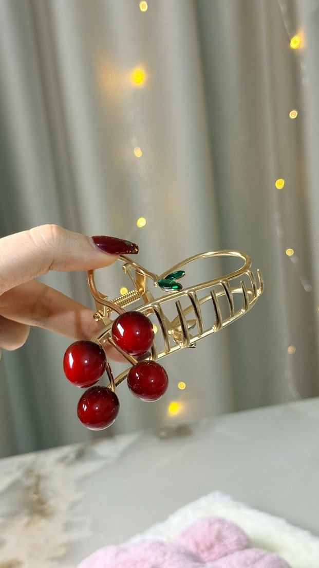 Kiraz Detaylı Kadın Saç Tokası - Görsel 4