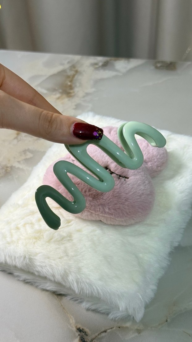 Pastel Yeşil Dalga Saç Tokası - Görsel 2