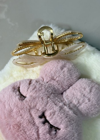 Bej Pastel Fiyonk Figürlü Kadın Toka - Görsel 5