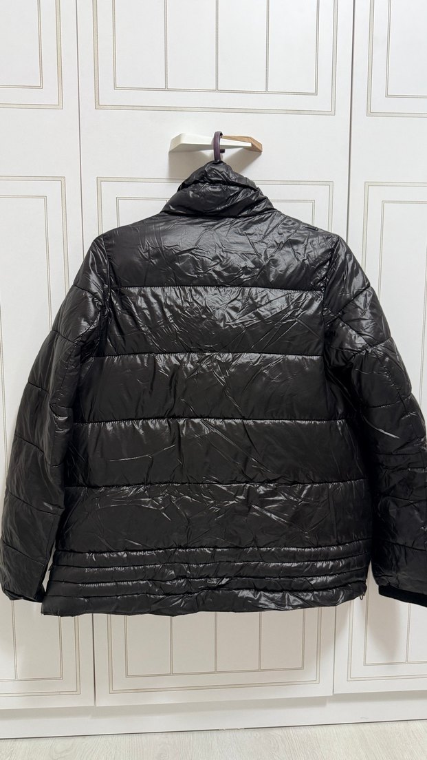Siyah Şişme Mont — görsel 7/8