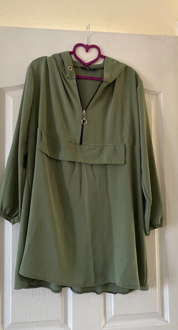 Kemerli V Yaka Kadın Haki Tunik - Görsel 2