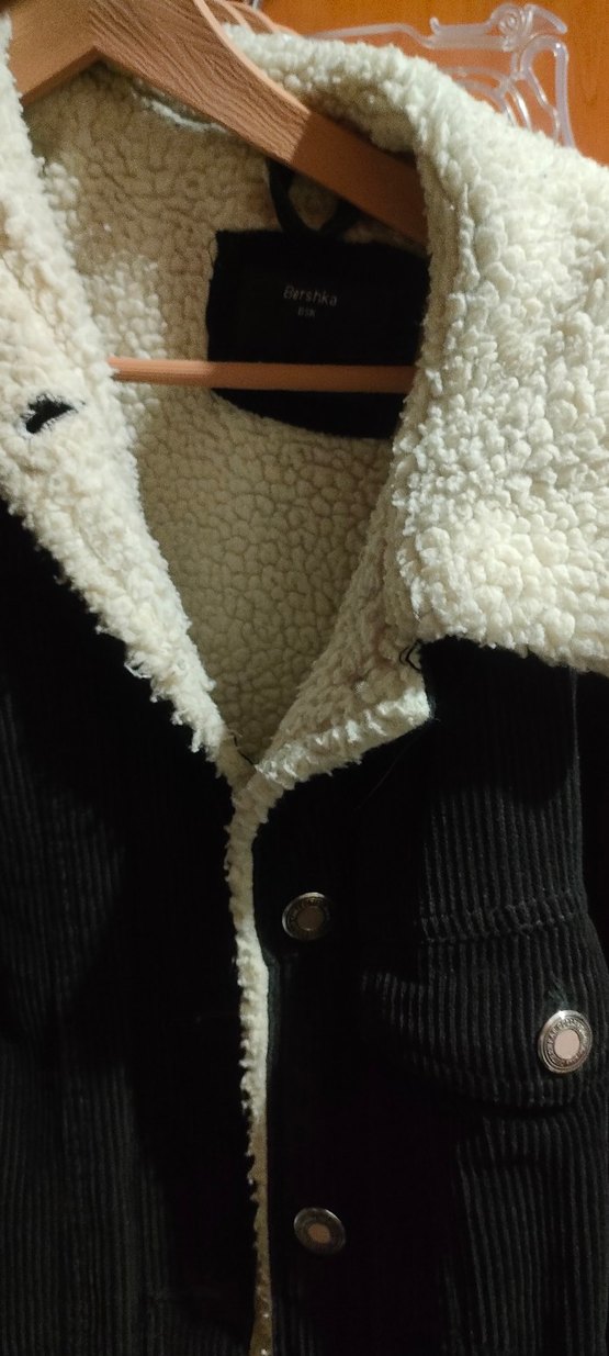 Bershka Kadife içi kürklü Ceket - Görsel 2