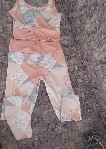 Pembe Pliseli Kısa Spor Tayt