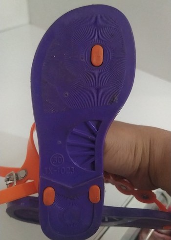 30 Beden Boncuk Detaylı Mor Turuncu Topuklu Sandalet
