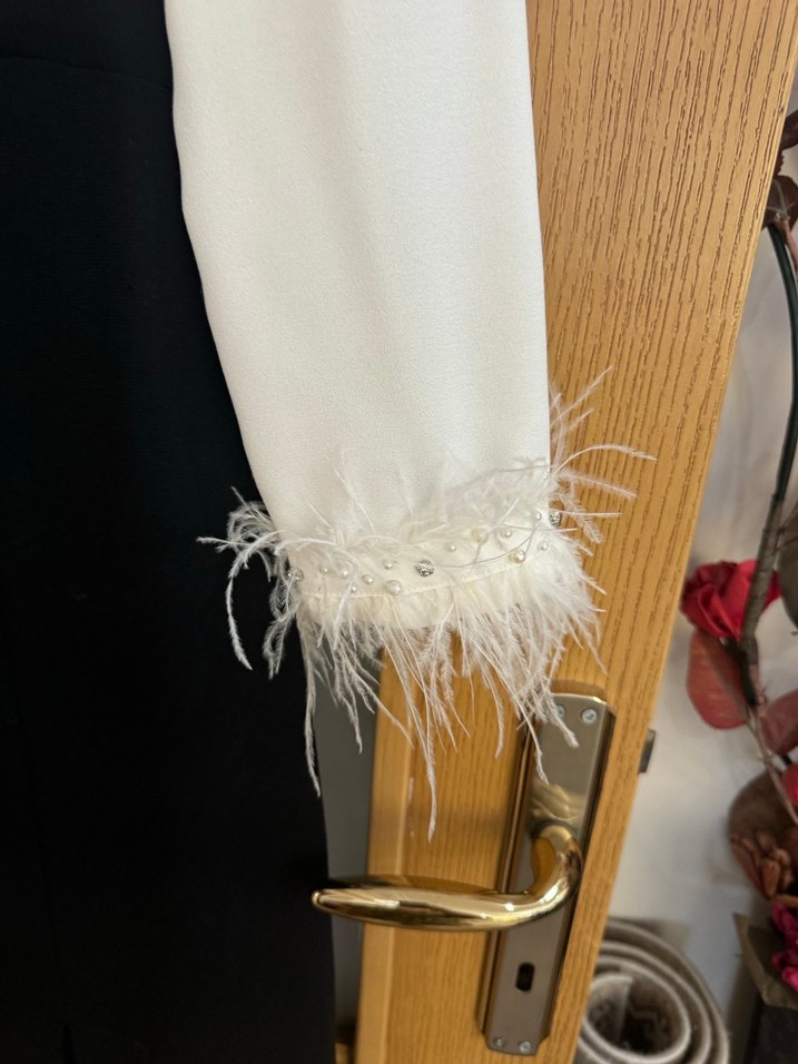 Pınar şems Uzun Kol Detaylı Siyah Beyaz Elbise - Görsel 3