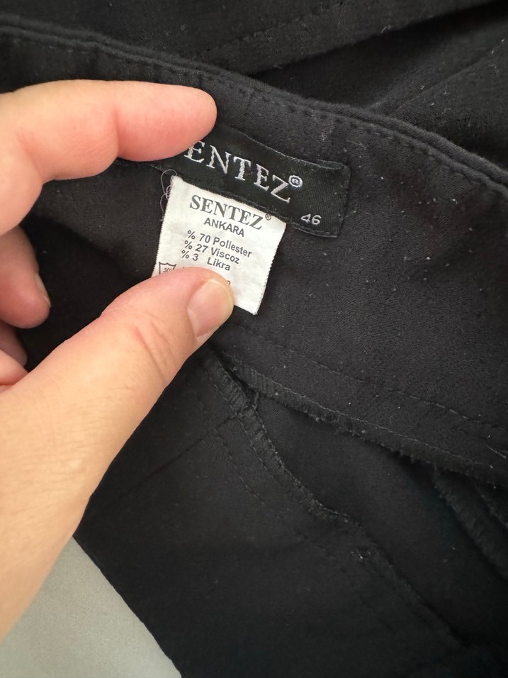 Kadın Siyah Pilili Midi Kumaş Pantolon - Görsel 3