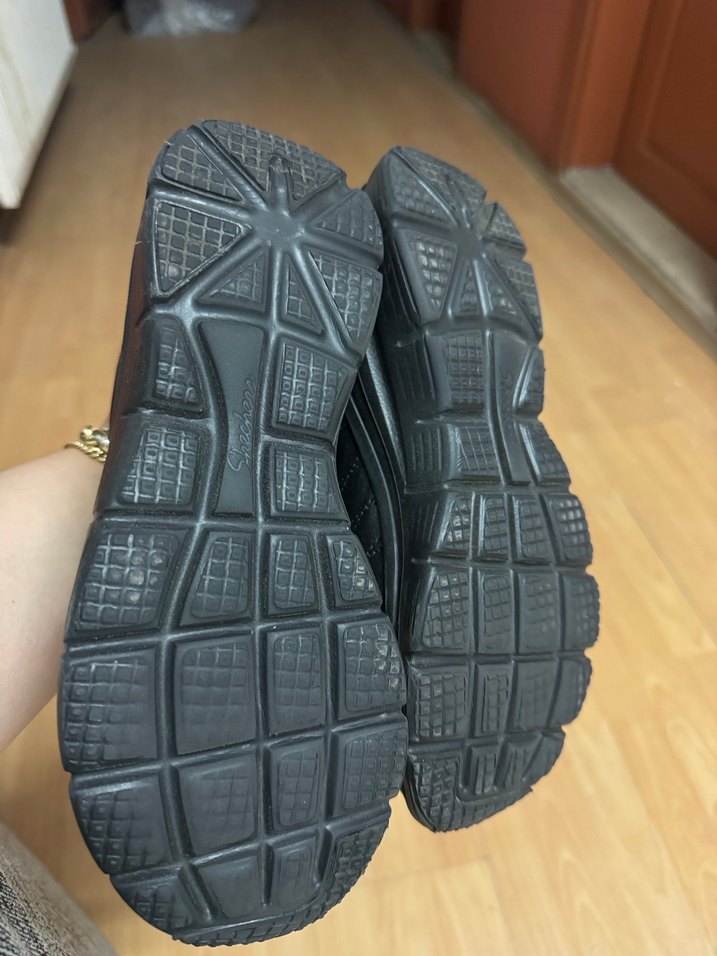 Skechers spor ayakkabı - Görsel 3