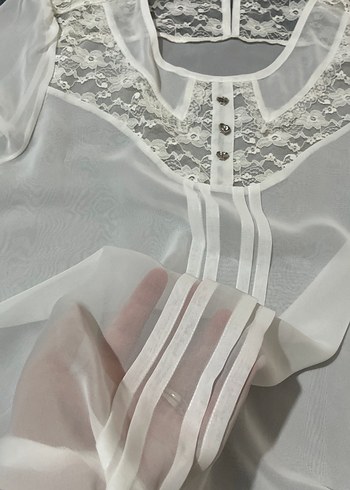 Dantel Detaylı Kısa Kollu bluz - Görsel 5