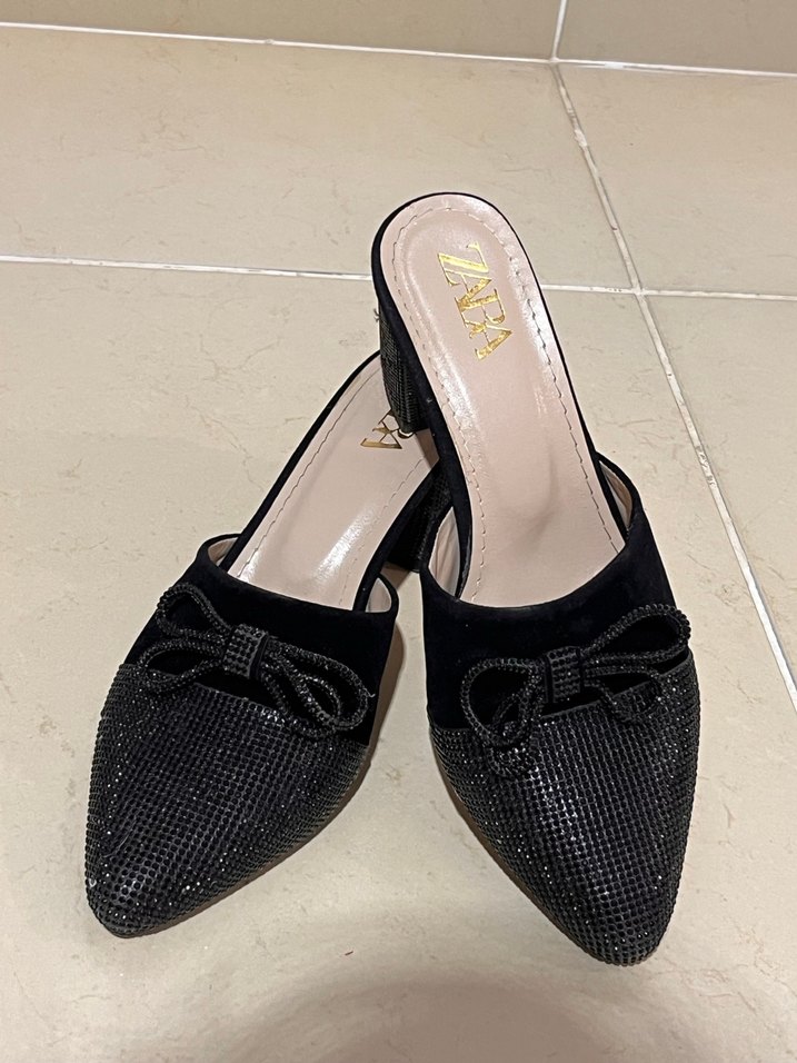 Siyah Yılan Derisi Desenli Topuklu Kadın Terlik - Görsel 4