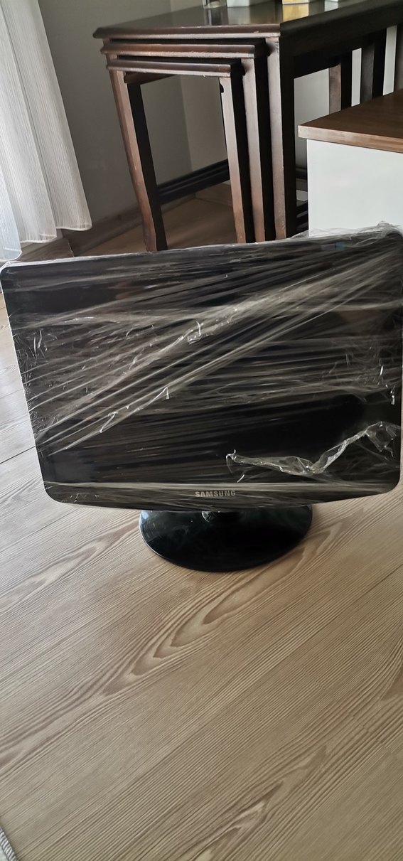 Siyah Monitör - Görsel 2