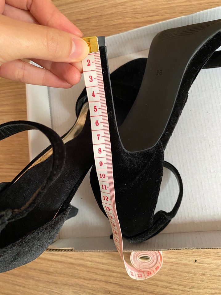 Siyah Kadife Tokalı İnce Topuklu Kadın Ayakkabı - Görsel 5