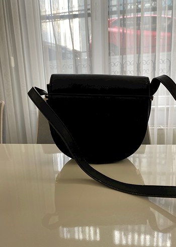 Mango Gold Toka detay siyah omuz çantası - Görsel 4