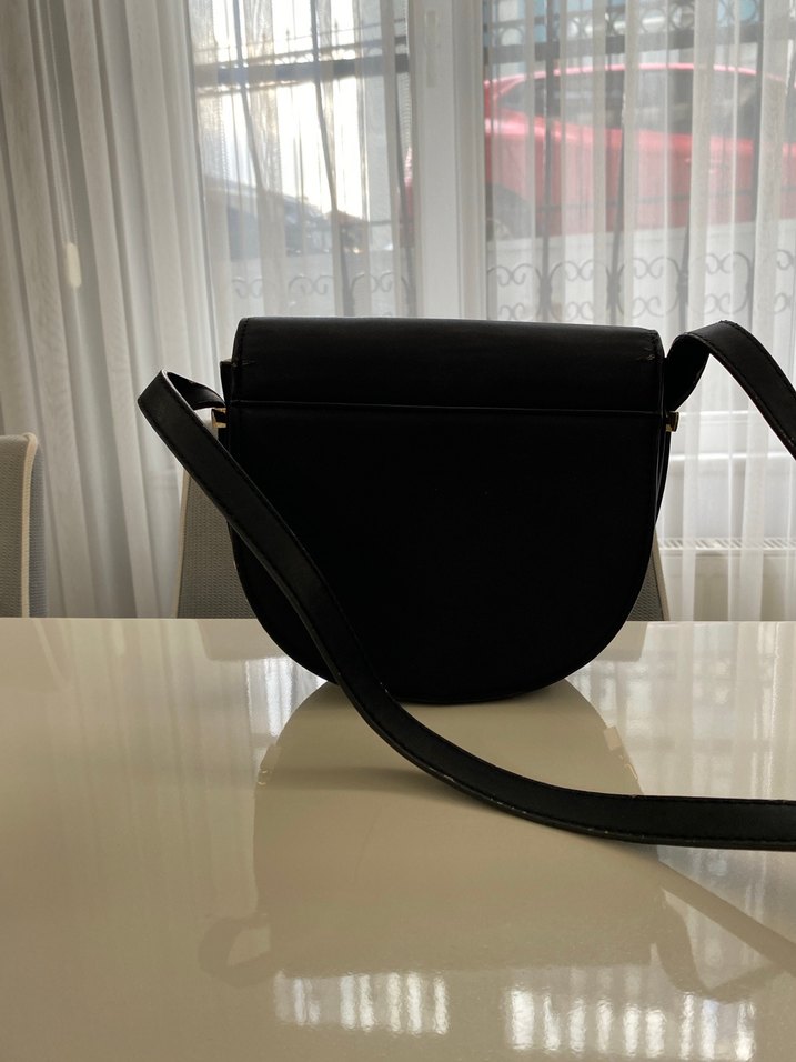 Mango Gold Toka detay siyah omuz çantası - Görsel 4