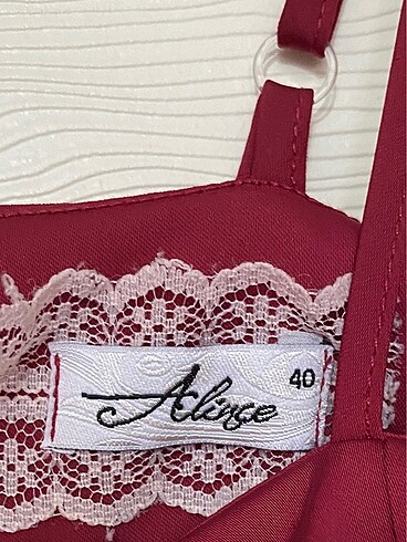 Bordo şık gece elbisesi - Görsel 3