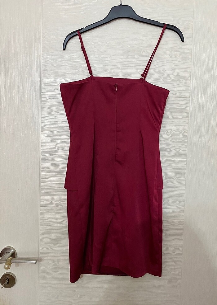 Bordo şık gece elbisesi - Görsel 2