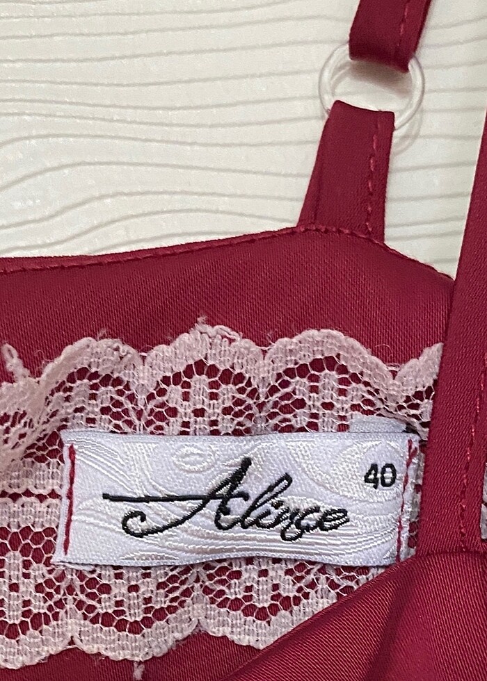 Bordo şık gece elbisesi - Görsel 3