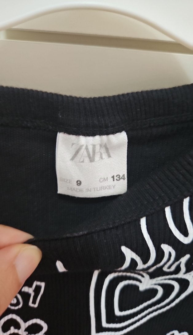 Kız Çocuk Siyah Uzun Kollu Baskılı Tshirt - Görsel 2