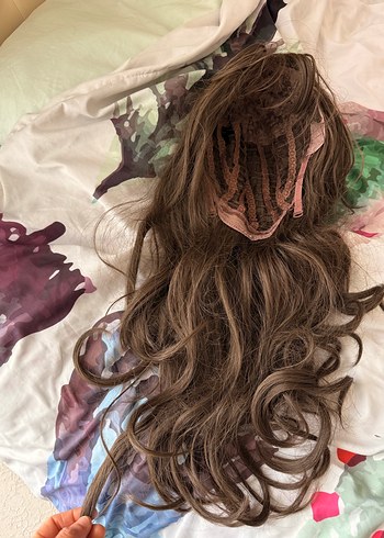 Doğal dalgalı kumral peruk - Görsel 3