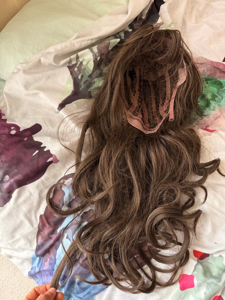 Doğal dalgalı kumral peruk - Görsel 3