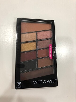 Wet n Wild Far Paleti