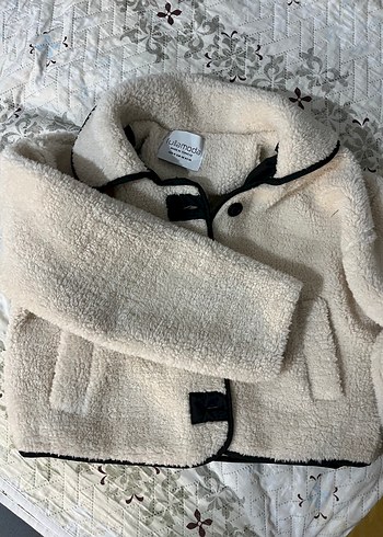 Zara Düğmeli Beyaz Midi Kadın peluş Mont