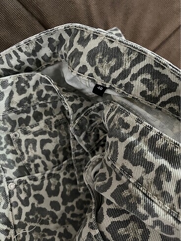 40 Beden Leopar pantolon Trendyol
