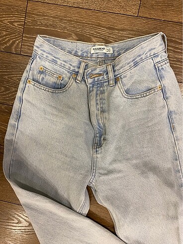 Pull and Bear Mom jean