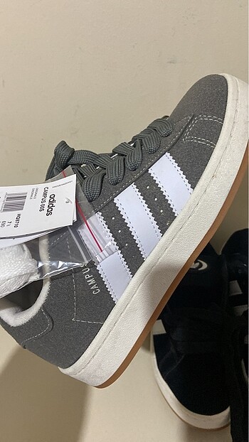 Yenı etıketlı renk ve beden secınız - Görsel 7