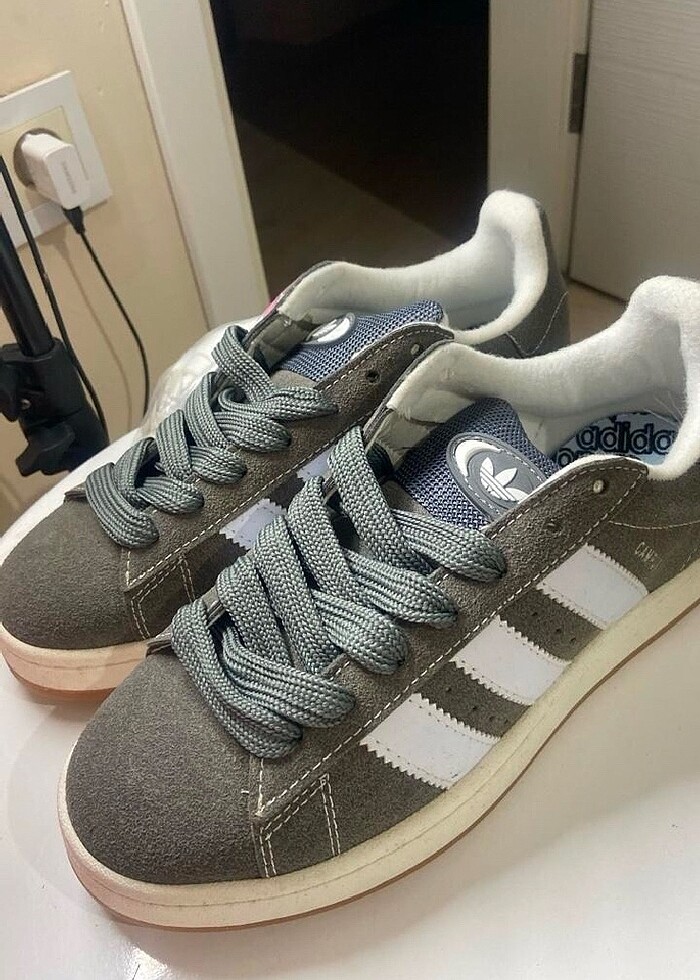 Yenı etıketlı renk ve beden secınız - Görsel 3