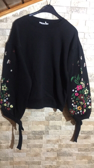 Nakışlı sweat 