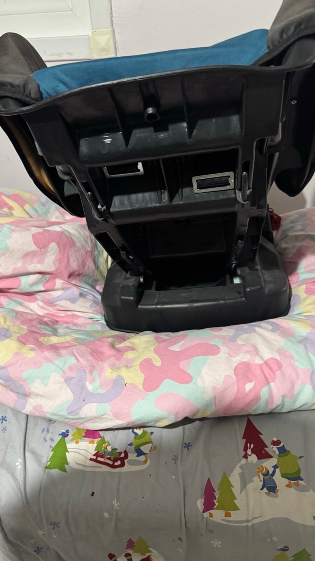 Koyu Mavi Çocuk Oto Koltuğu - Görsel 4