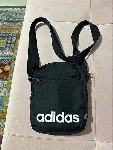 Adidas orijinal çanta