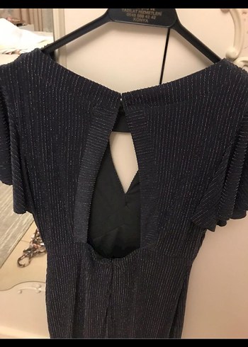 V Yaka Siyah Triko Midi Elbise - Görsel 5