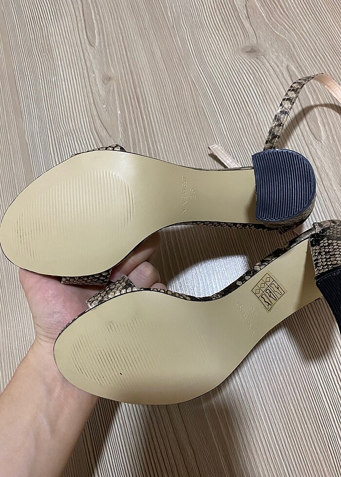 Topuklu ayakkabı - Görsel 2